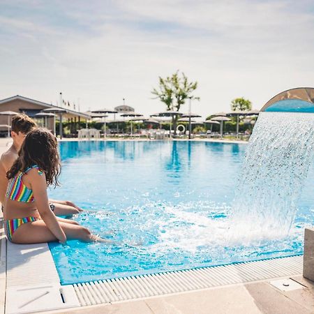 Hotel Baya - In Centro, Sul Mare ميلانو ماريتيما المظهر الخارجي الصورة