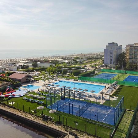 Hotel Baya - In Centro, Sul Mare ميلانو ماريتيما المظهر الخارجي الصورة
