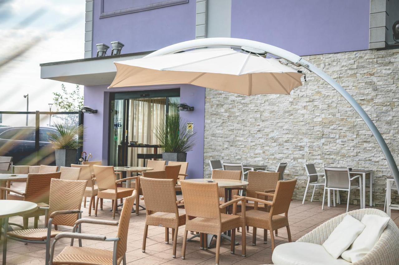 Hotel Baya - In Centro, Sul Mare ميلانو ماريتيما المظهر الخارجي الصورة