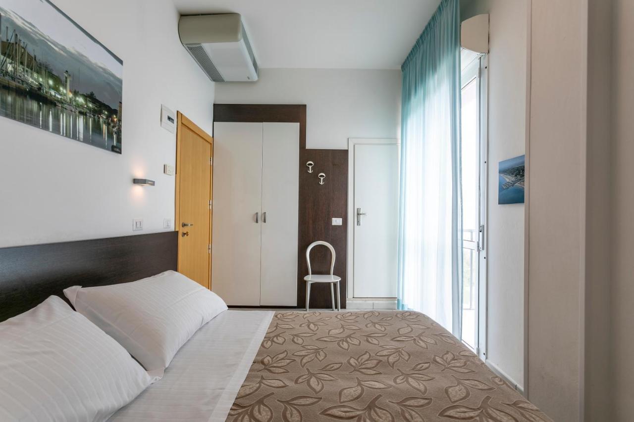 Hotel Baya - In Centro, Sul Mare ميلانو ماريتيما المظهر الخارجي الصورة