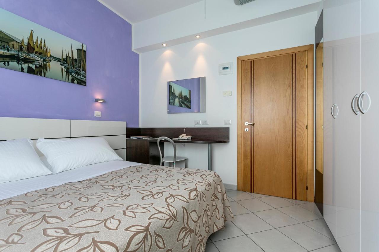 Hotel Baya - In Centro, Sul Mare ميلانو ماريتيما المظهر الخارجي الصورة