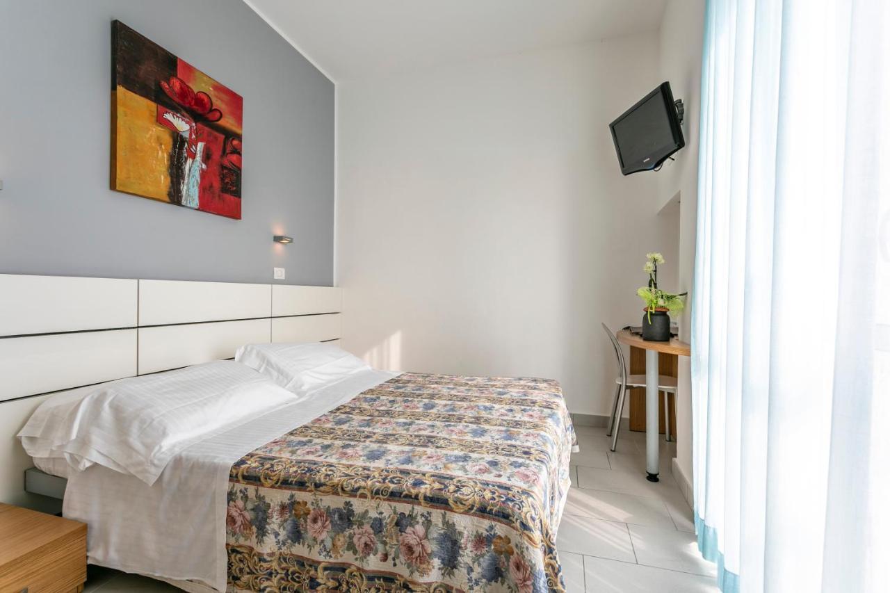 Hotel Baya - In Centro, Sul Mare ميلانو ماريتيما المظهر الخارجي الصورة