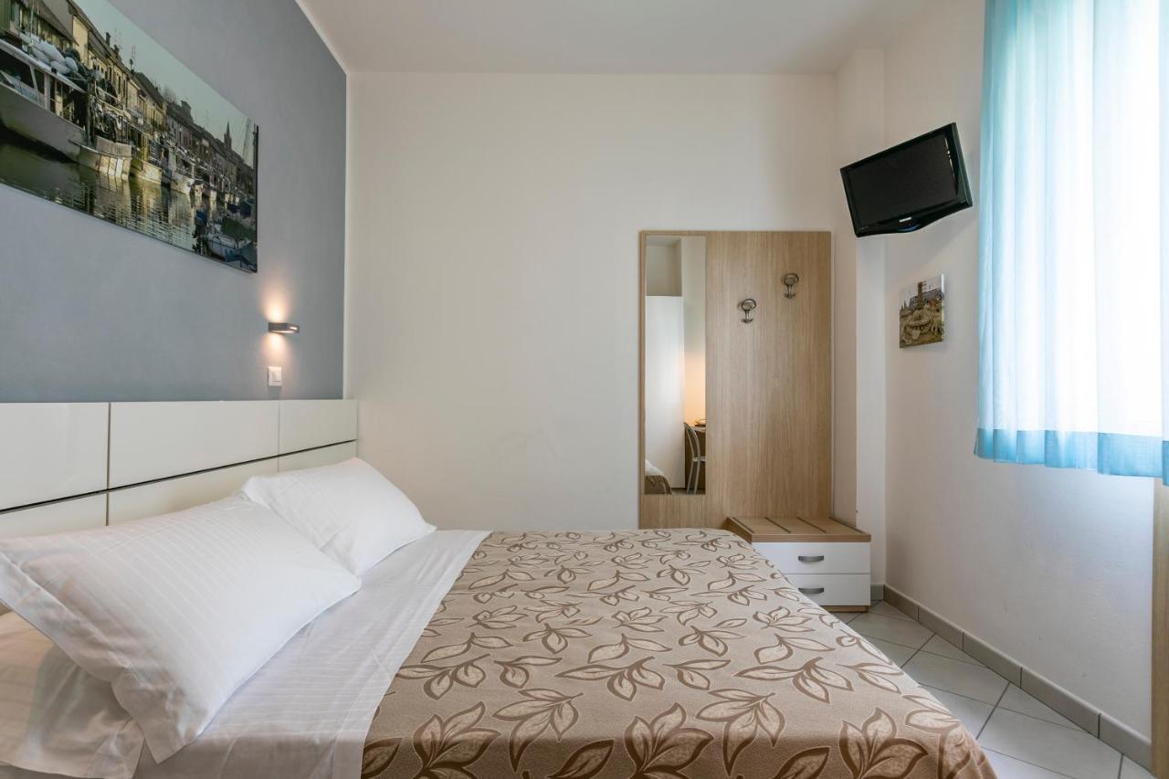 Hotel Baya - In Centro, Sul Mare ميلانو ماريتيما المظهر الخارجي الصورة