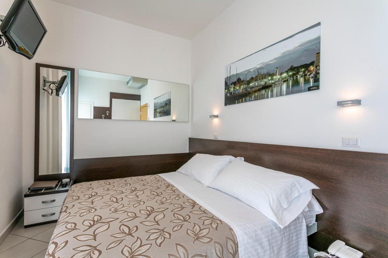 Hotel Baya - In Centro, Sul Mare ميلانو ماريتيما المظهر الخارجي الصورة