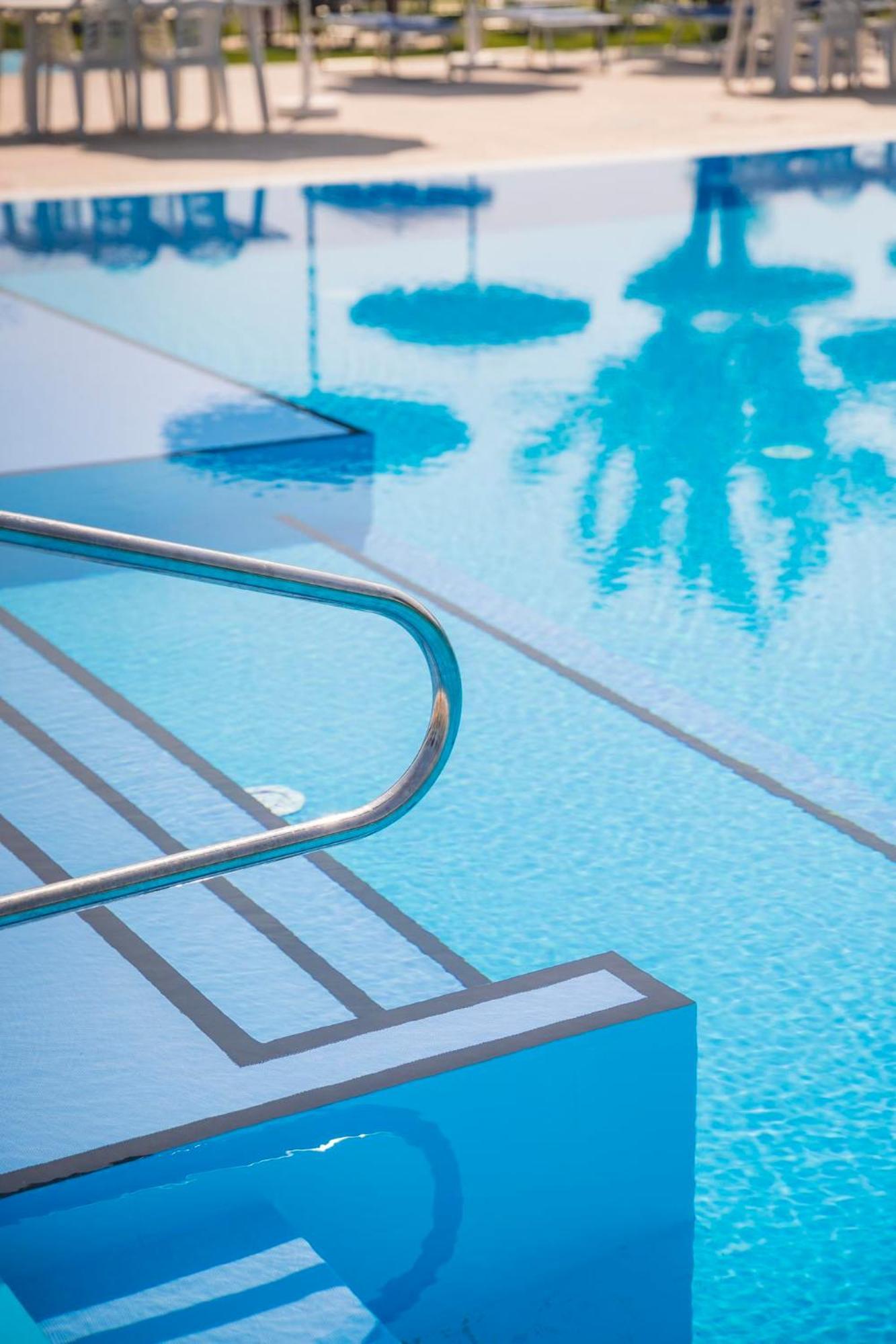 Hotel Baya - In Centro, Sul Mare ميلانو ماريتيما المظهر الخارجي الصورة