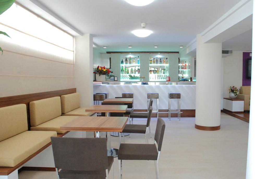 Hotel Baya - In Centro, Sul Mare ميلانو ماريتيما المظهر الخارجي الصورة